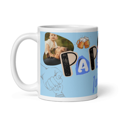 Weiß Kaffeetasse von Schlucksachen mit Henkel links und Innenseite in weiß, personalisierbar mit 4 Fotos und dem Text „Papa, ich liebe dich“.
