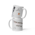 Tasse mit Spruch “Ohne den Krämer läuft nix”, Motiv: alter Krämer mit Wanderstock, Nadel und Faden, Wollknäuel, Schere und Knöpfe-gestapelt