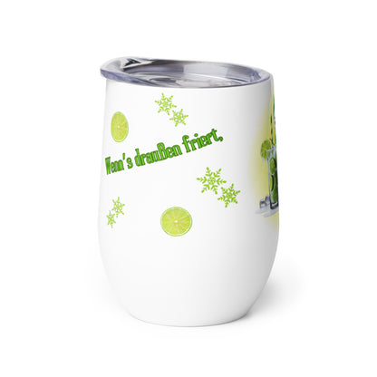 Weinbecher mit Schriftzug “Wenn’s draußen friert,” in Grün, Limettenscheiben und Schneeflocken, daneben der Schneemann mit Caipi