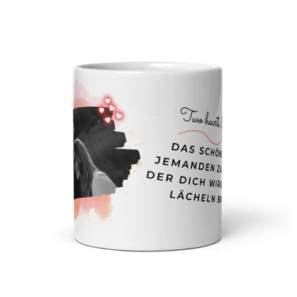 Tasse „Two Hearts, One Love“ – Personalisiertes Geschenk für Paare